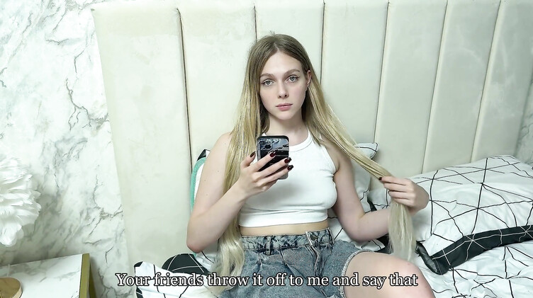 Сводный брат выебал сексуальную сестру увидев ее нюдсы в интернете