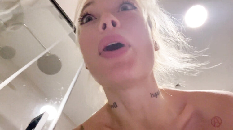 Блондинки: Спонтанный секс без обязательств на первом свидании с парнем из Tinder