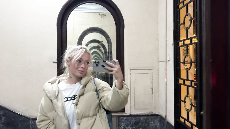 Спонтанный секс без обязательств на первом свидании с парнем из Tinder