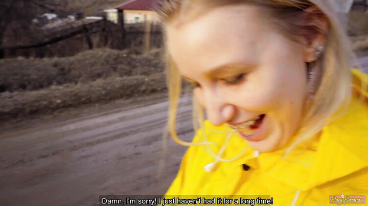 Глотает сперму: Случайная встреча с бывшей девушкой завершилась любительским минетом на улице