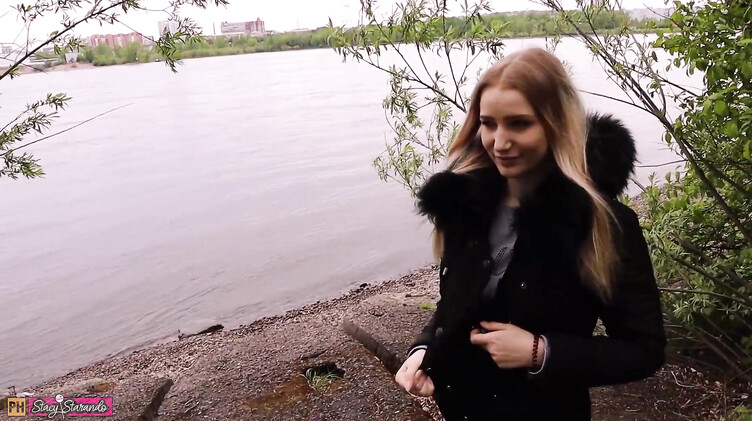 Шлюховатая русская студентка сосет член и трахается на природе с сокурсником