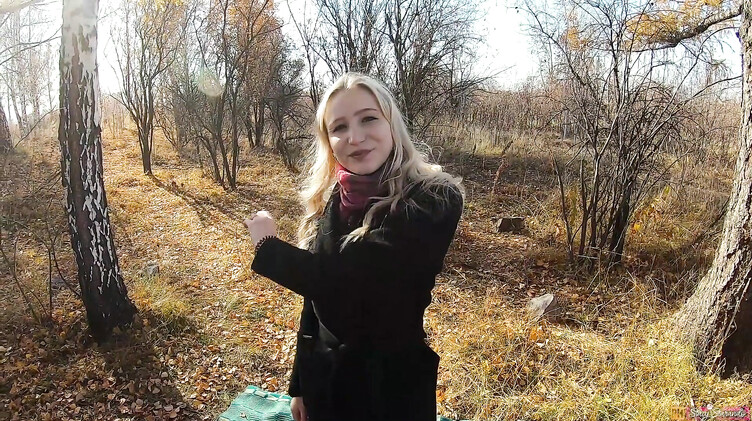 Stacy Starando: Любительский секс в лесу с окончанием в рот красивой русской блондинки