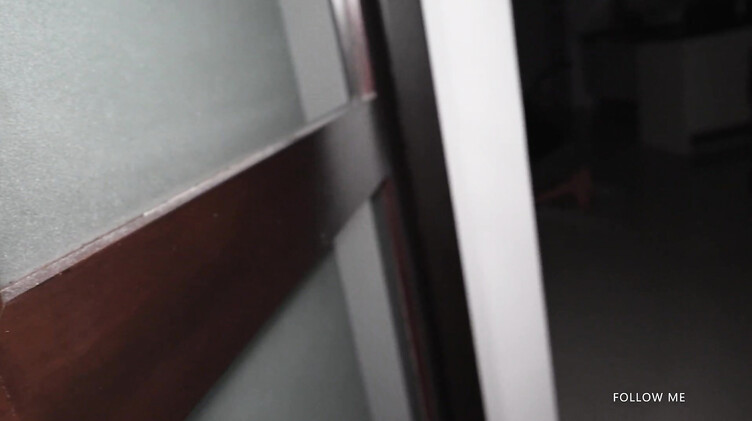 Грабитель в маске ворвался в дом Крисс Кисс и наполнил спермой ее писечку