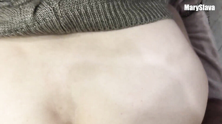 Русское порно: Зашел к молодой соседке за сахаром и трахнул ее на кухне