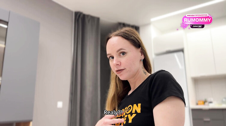 Зрелые женщины: Пасынок лапает спящую мачеху во сне и палится