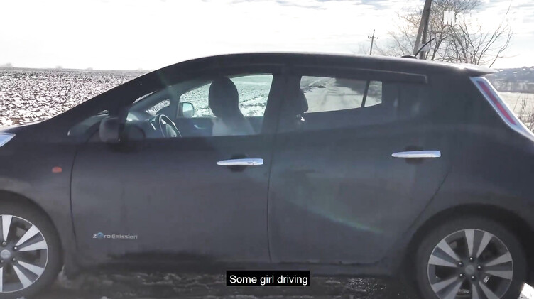 MarySlava: Выручил застрявшую девушку и получил в награду секс в машине