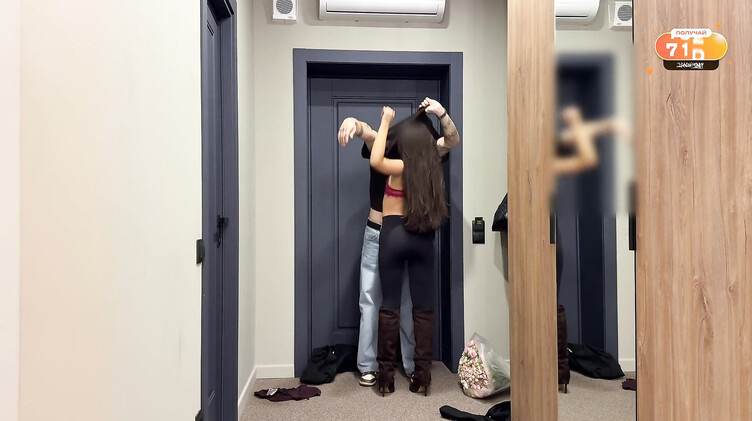 MilaMuse: Молодая русская девка из Тиндера трахается на первом свидании