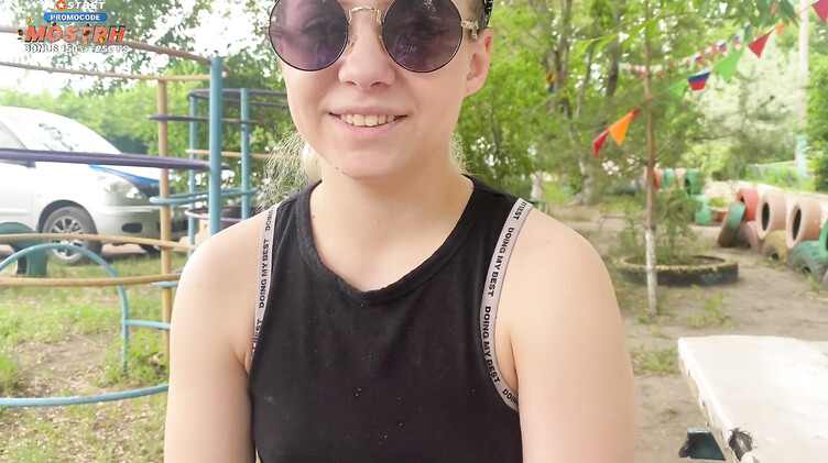 Любительское порно: Отсосала русскому пикаперу и проглотила его сперму на заброшке