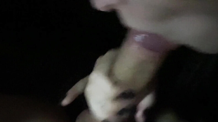 Katy Milligan: Русская сосет член в кинотеатре на сеансе и получает сперму в рот