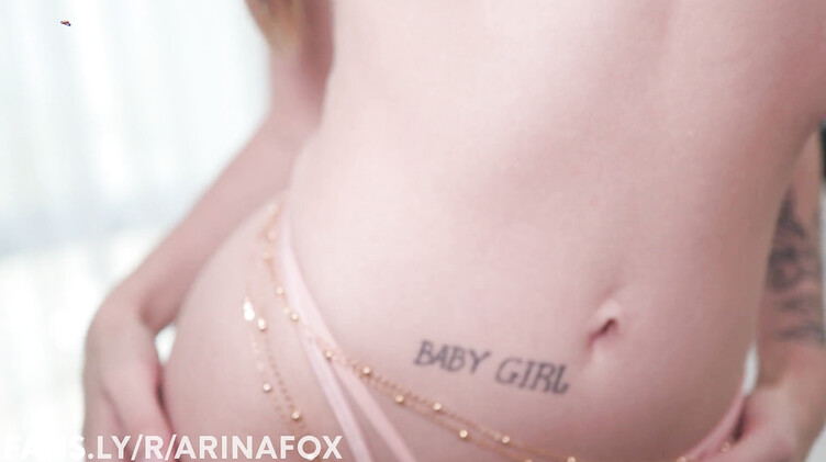 Кунилингус и ебля раком очень крупным планом с Ариной Фокс