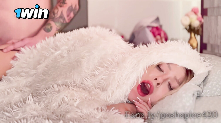 Первый анал дочки с маминым любовником