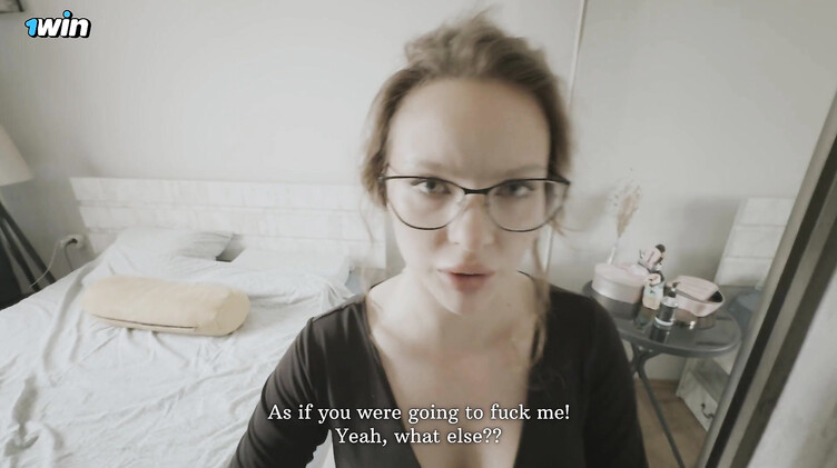 Русская мачеха дрочит член пасынка девственника перед его свиданием с девушкой