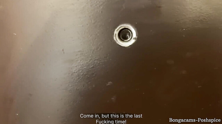 Большие члены: Студентка отсосала преподу ради зачета, пока жена спала