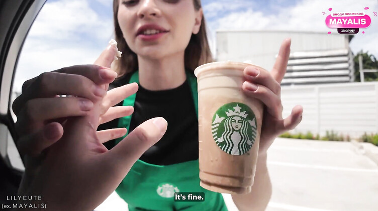 Раком: Бариста из Старбакса соблазнила клиента и трахнулась с ним в машине