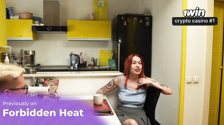 HD порно: Мачеха с отвисшей грудью дрочит член пасынку в медицинских перчатках