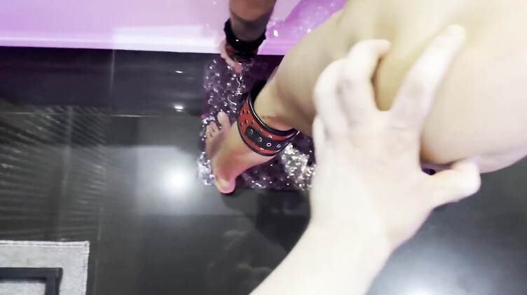 Нимфоманка: Моника Фокс в наручниках прошла через жесткий анальный секс и золотой дождь