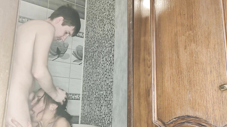 Tumanova Alina: Мать навестила русского сына студента и соблазнила его на секс