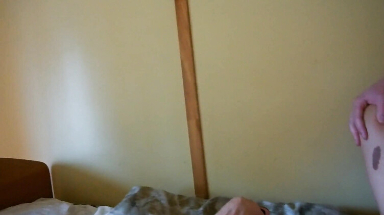 Русское порно: Заселился с мамой друга в один номер и оприходовал ее