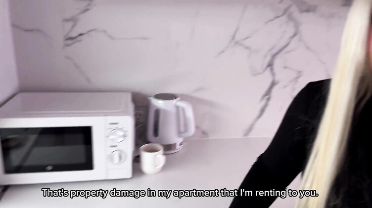 Раком: Выебал и накормил кончой хозяйку квартиры за долги