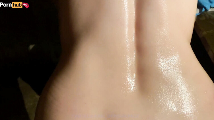 Милфы: Жопастая русская милфа трахается в бане с пасынком после рыбалки на озере