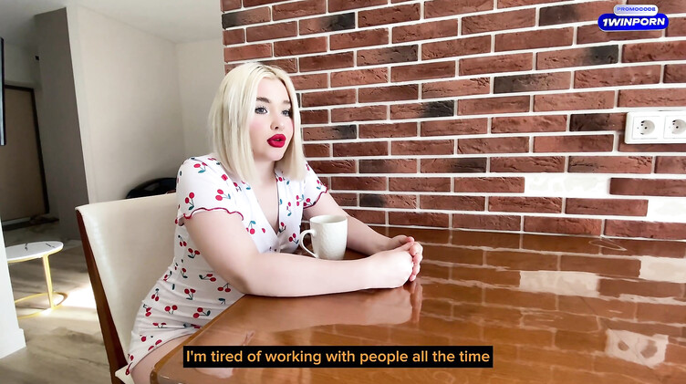 Сводная сестра зарабатывает на ОнлиФанс и попросила брата трахнуть ее на видео