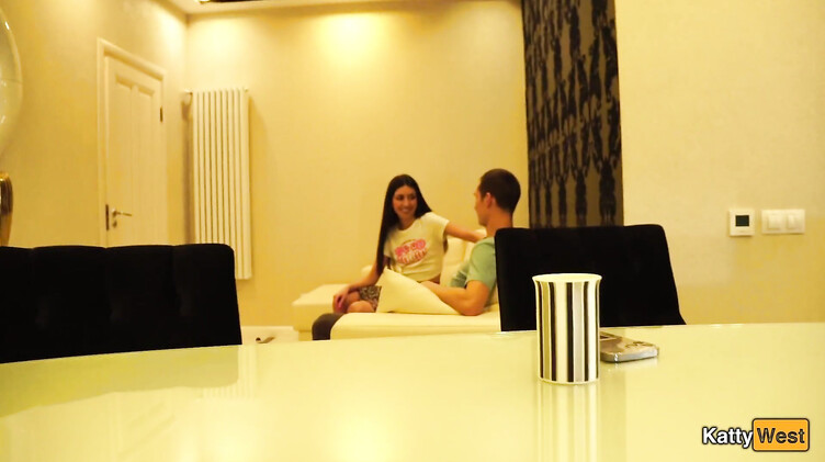 Русское порно: Свингеры пришли в гости и спонтанно обменялись партнерами для ебли вчетвером