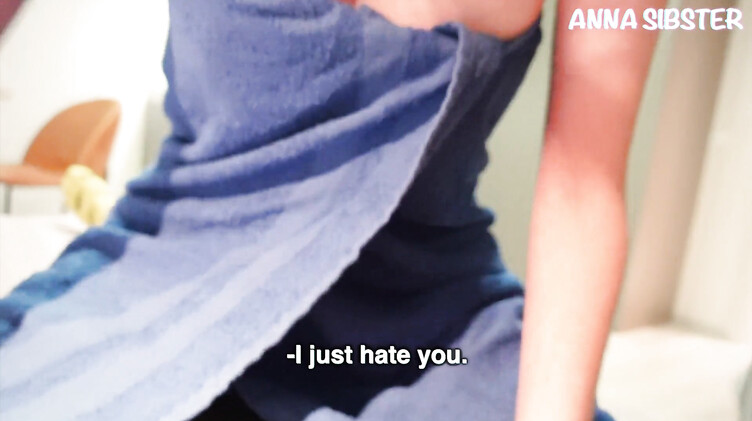 Отшил парня сводной сестры по телефону и трахнул сестренку