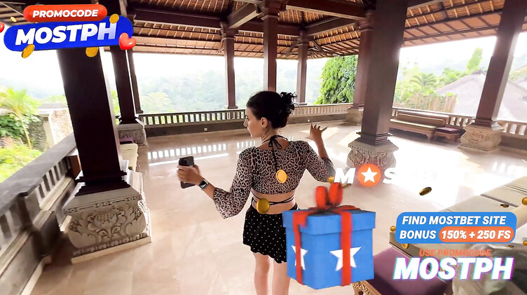 Русская риэлторша трахается с богачом, чтобы продать ему виллу в Таиланде