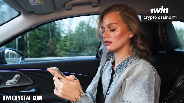 Студентки: Студентка отсосала таксисту за проезд на вечеринку