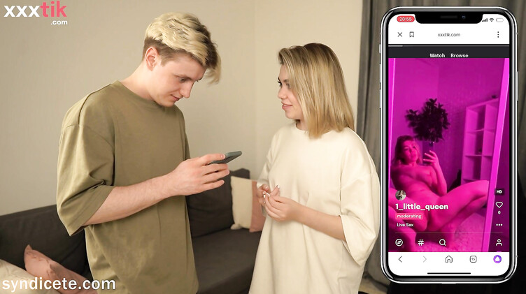 Брат и сестра: Русские брат и сестра снимают частное домашнее порно для тиктока 18+