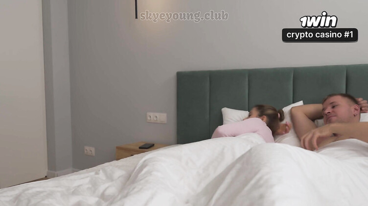 Лучшая подруга бывшей девушки соблазняет на трах ее парня с финалом в рот