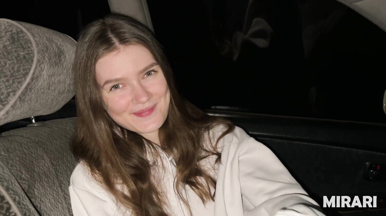 HD порно: Вывез за город и трахнул в машине 18-летнюю девку из Перми