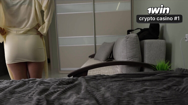 Красивая грудь: Добрый русский парень пригласил на ночлег и выебал подругу своей девушки