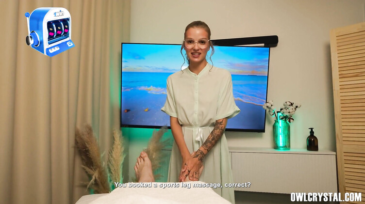 Русское порно: Клиент с большим членом трахнул замужнюю массажистку на спортивном массаже ног