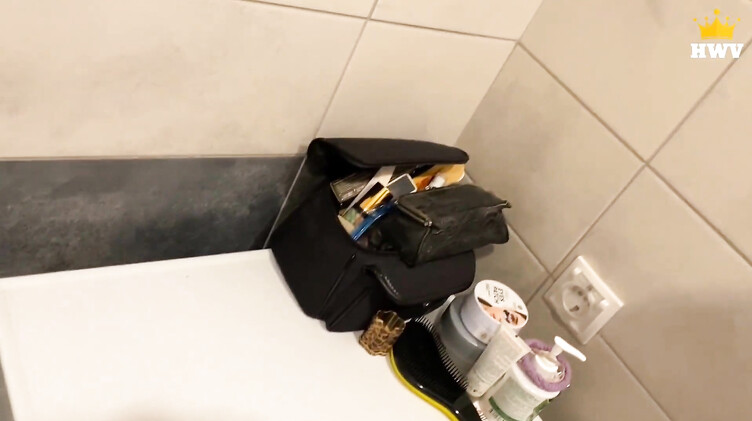 Мачеха и пасынок: Пасынок нюхал грязные трусики мачехи и получил доступ к ее пизде