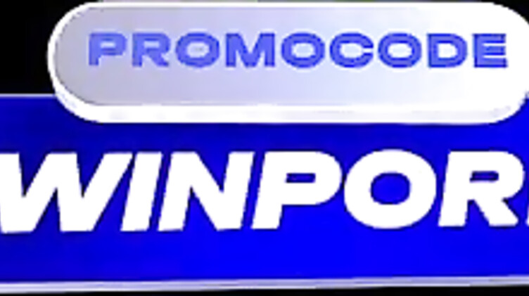 Силиконовые сиськи: Чистит хуем гланды и кончает в пизду сводной сестре вебкамщице