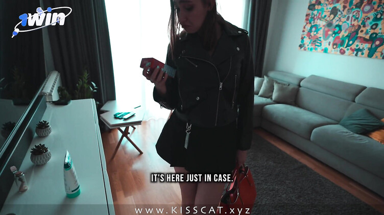 Большие жопы: Пикапер представился крипто трейдером и выебал красивую брюнетку