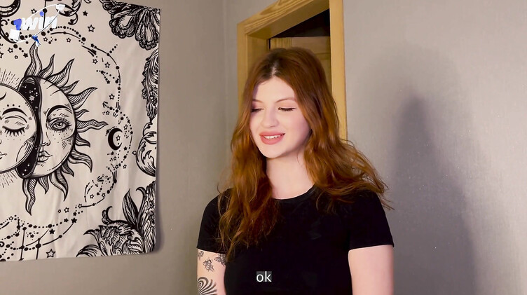 С разговорами: Русская рыжая падчерица студентка тренируется минету на члене отчима