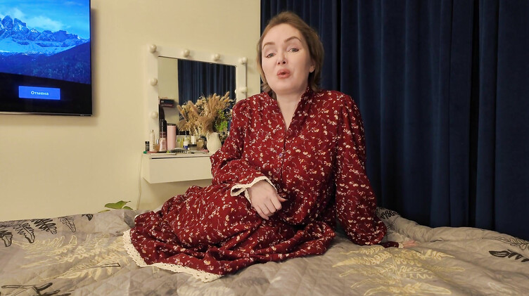 Русское порно: Молодой русский парень заехал в гости и выебал зрелую мамашу друга