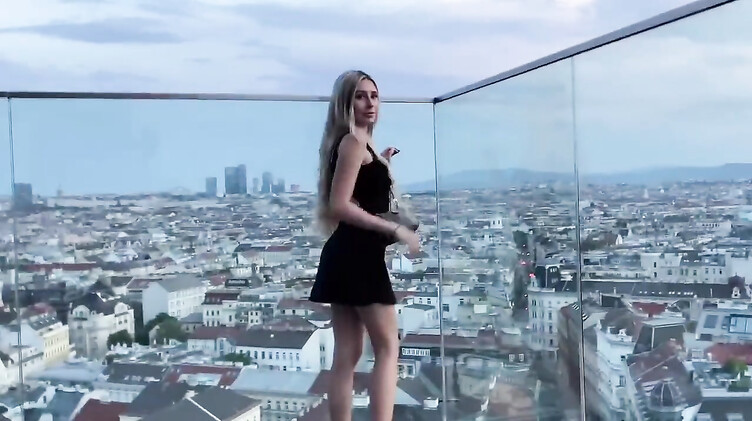 На кровати: Кончил в пизду блондинке с косичкой после утреннего минета