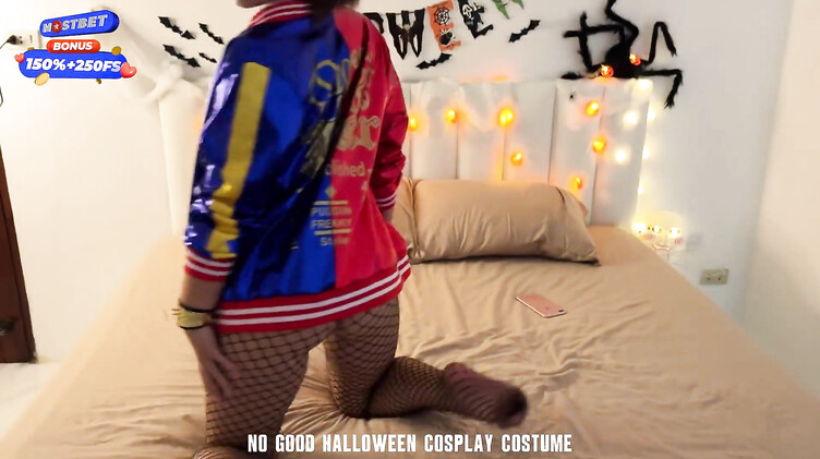 AlexaMills: Парень в маске ебет в рот и киску русскую Харли Квинн