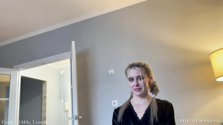 Мачеха и пасынок: Мачеха сосет хуй и трахается с шантажистом пасынком